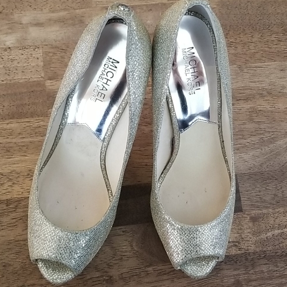 Michael Kors Heels - Picture 2 of 10